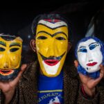 Seni pertunjukan melayu lahir dari kebudayaan bandar dan masyarakat pesisir yang sejak berabad abad menjadi ruang perjumpaan berbagai bangsa bahasa agama dan tradisi
